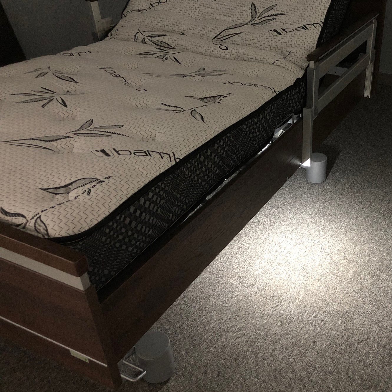 SonderCare Aura Full Electric Hi-Lo Hospital Bed Set - Image 5