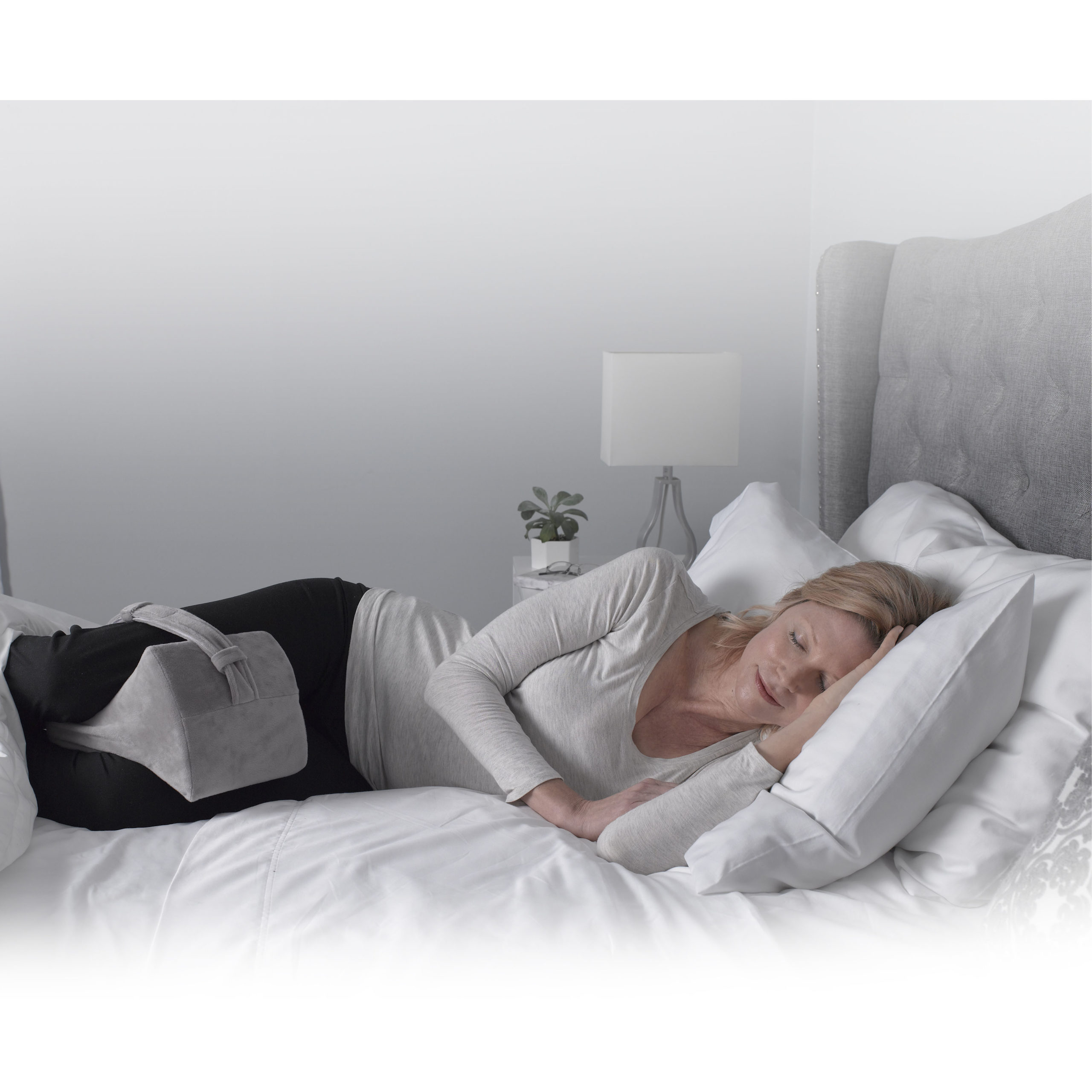 Drive Medical Comfort Touch Knee Support Cushion - Image 5